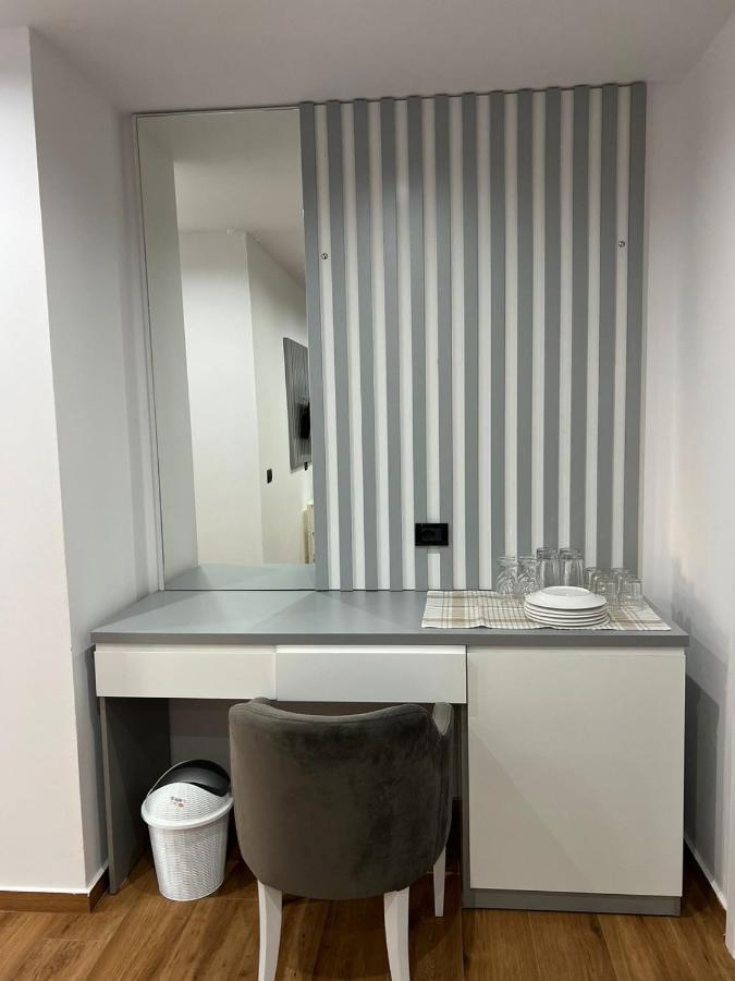 Hotel Vila Herta ドゥラス エクステリア 写真