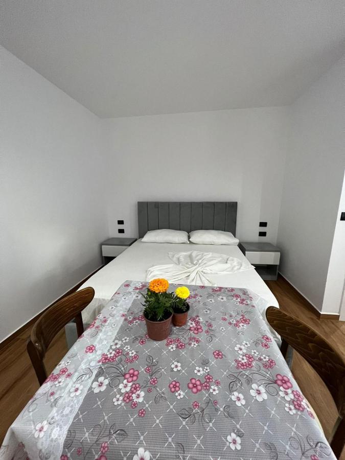 Hotel Vila Herta ドゥラス エクステリア 写真